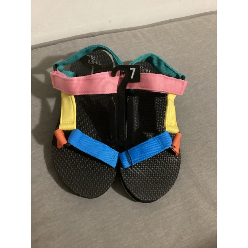 Time and tru multicolor nature sandals